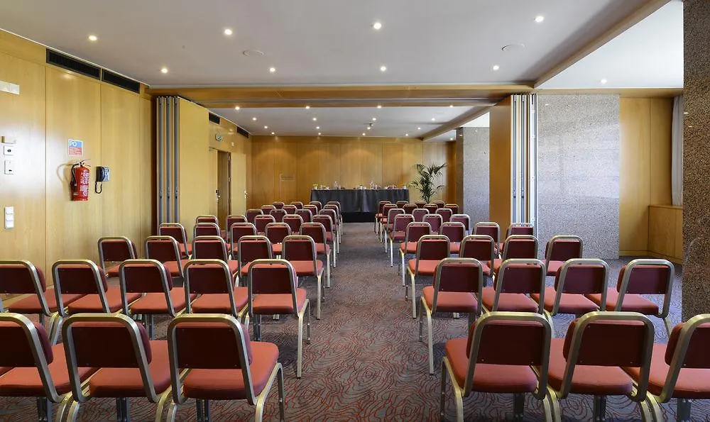 Ramada By Wyndham Lisbon Hotel