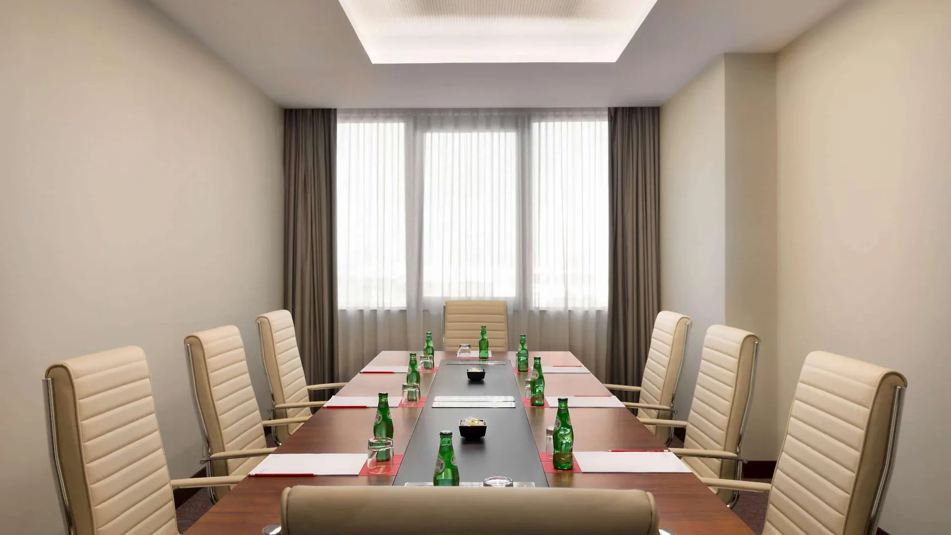 Ramada By Wyndham Lisbon Hotel