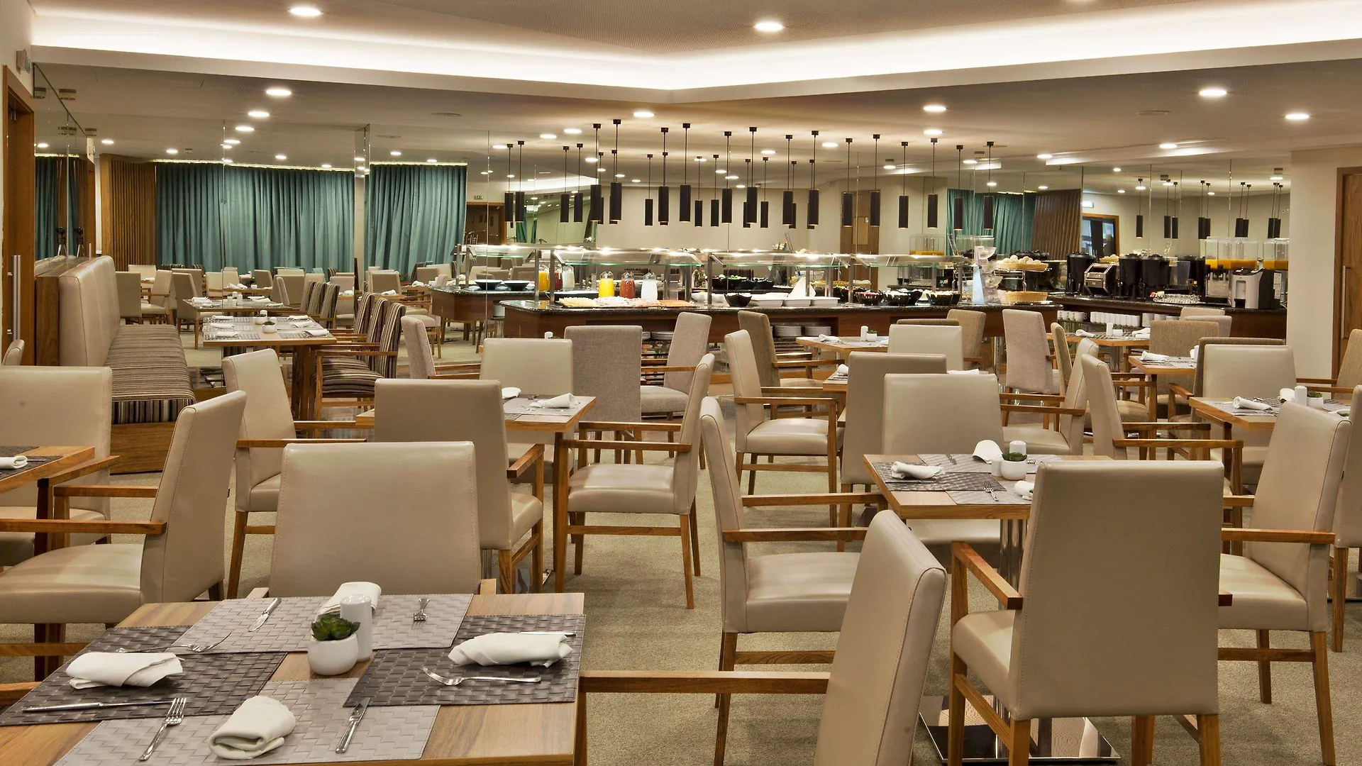 ****  Ramada By Wyndham Lisbon Hotel Portugal