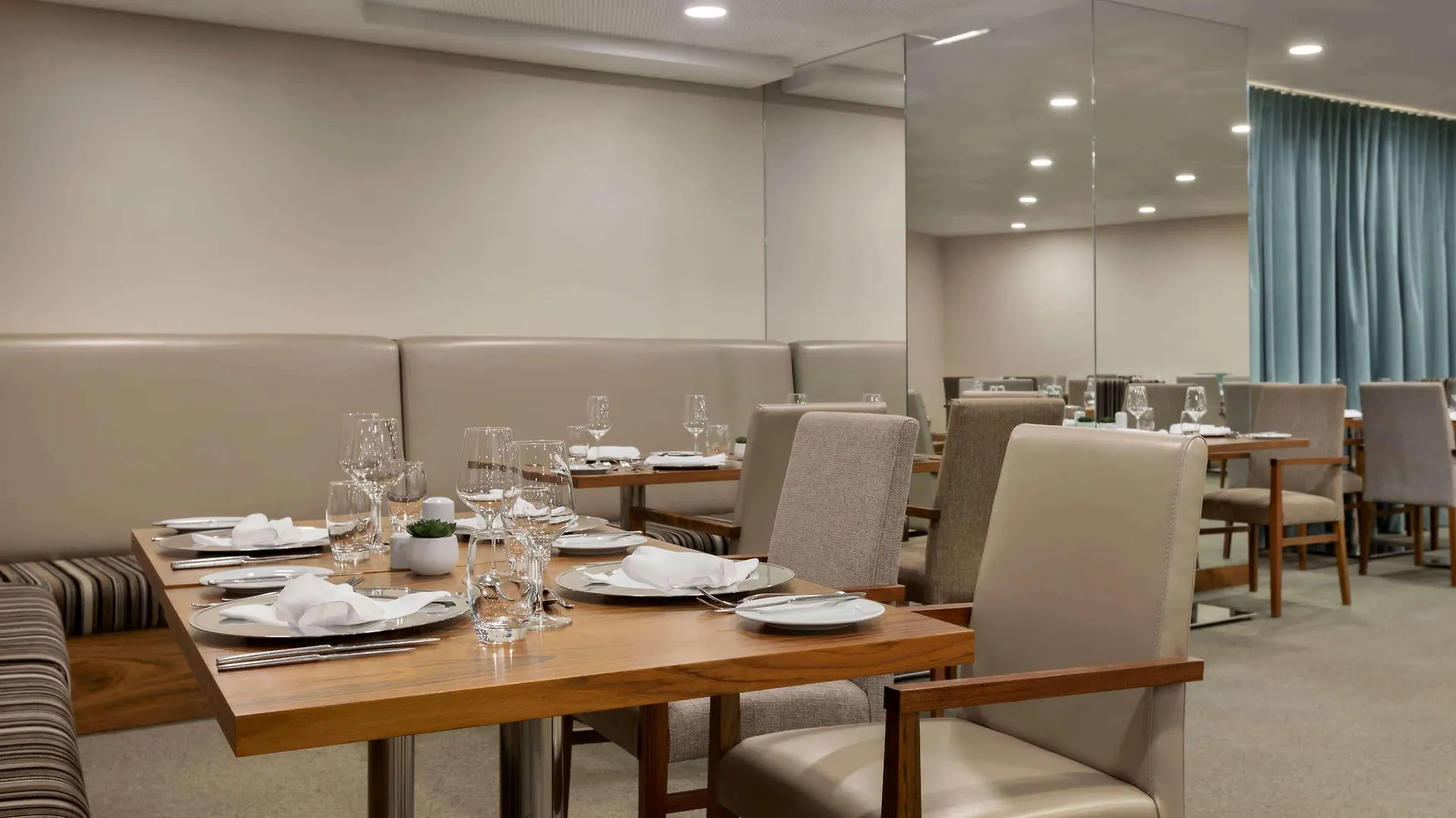 Ramada By Wyndham Lisbon Hotel