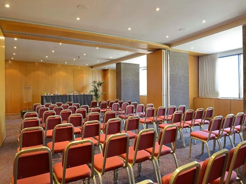 Ramada By Wyndham Lisbon Hotel