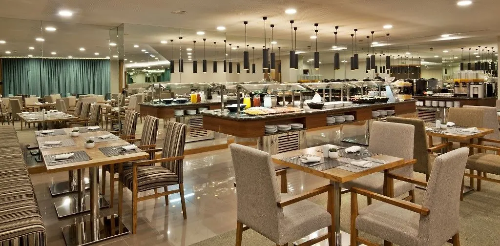 Ramada By Wyndham Lisbon Hotel