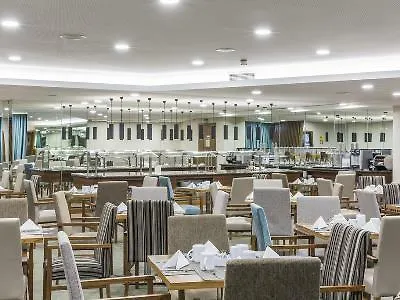 Ramada By Wyndham Lisbon Hotel