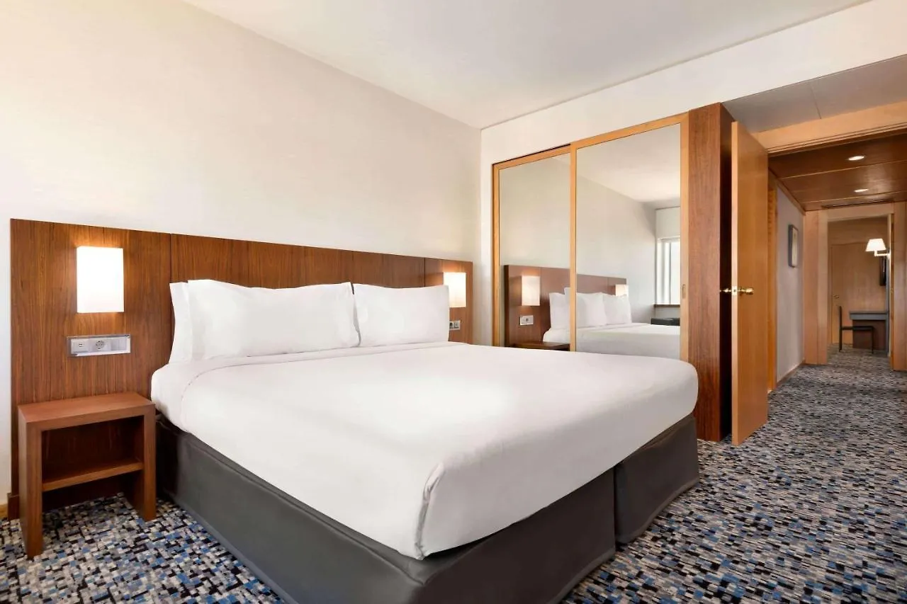 Ramada By Wyndham Lisbon Hotel 4*,  Portugal