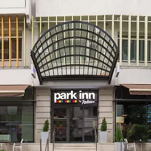 **** Aparthotel Park By Radisson & Roemenië