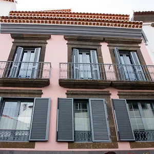 By Petit Apartamento Funchal (Madeira)